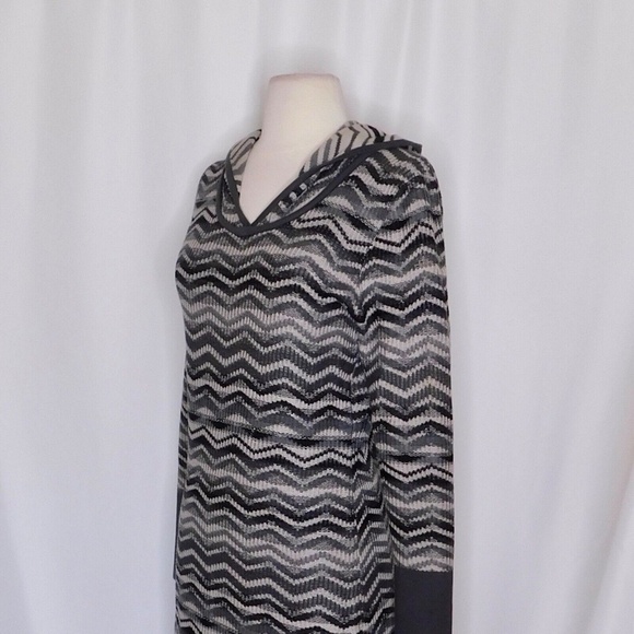 PRANA Meryl Hooded Sweater Dress Gray Chevron Stripes Knit Hoodie Medium - Picture 7 of 16